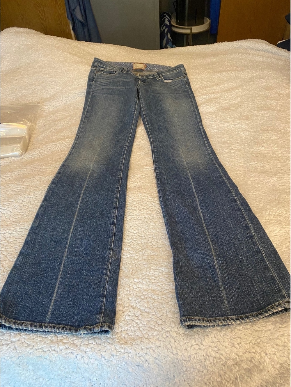 Paige Premium Denim Laurel Canyon Women’s Flare Jeans Blue Wash Made in USA 30